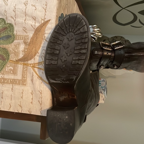 Frye boots black and distressed lots of silver buckle some snaps - Picture 5 of 6